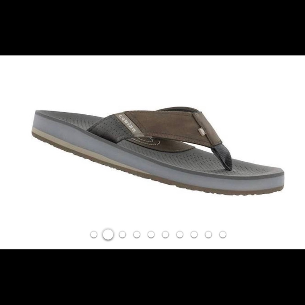 NWOT- Cobian Men’s Flip Flops- Size: 11